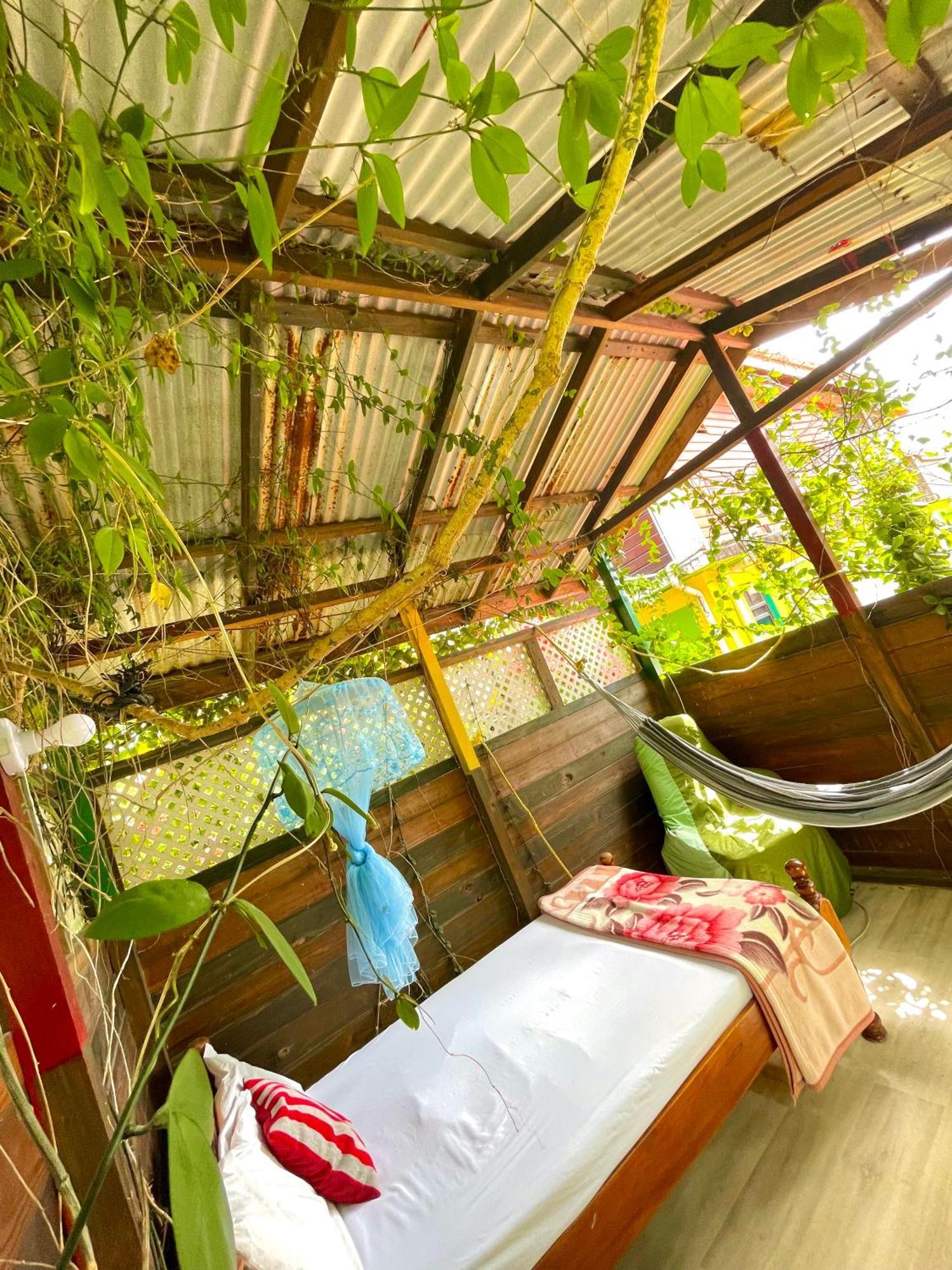 Le Petit Paradis Розо Екстериор снимка